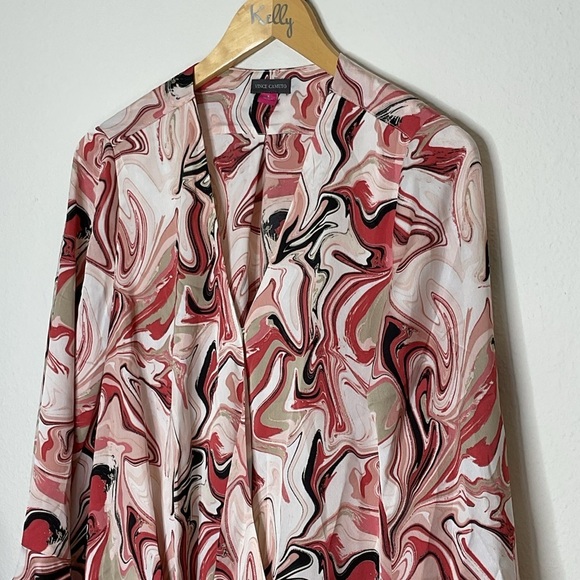 NWT Vince Camuto Anniversary Top - Picture 2 of 7